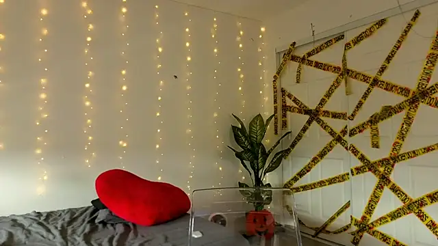 Sapphir3xoxo online show from 10.16.25