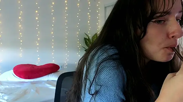 Sapphir3xoxo online show from 11.17.25