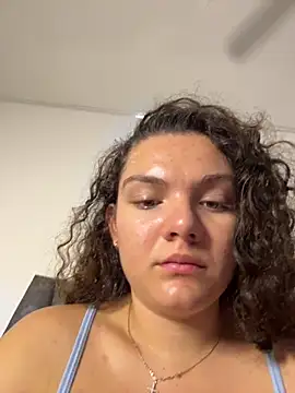 Snapshot of eva_y_marcelo chatting on 02.18.26 eva y marcelo online show from 02.18.26