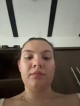 Snapshot of eva_y_marcelo chatting on 03.11.26 eva y marcelo online show from 03.11.26