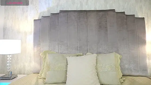 ashlyestone online show from 01.28.25