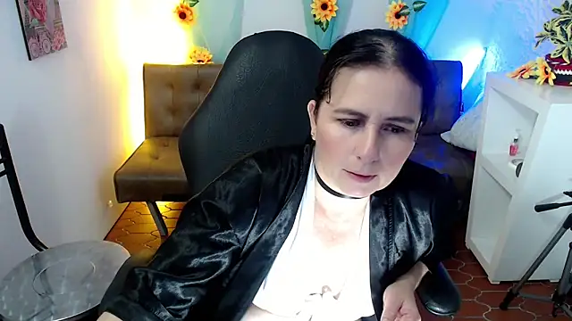 victoria jones online show from 03.04.25