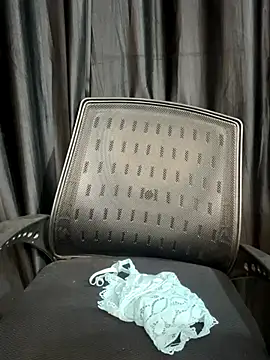 Diya Chopra online show from 10.04.25