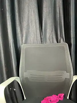 Snapshot of Diya_Chopra chatting on 02.05.26 Diya Chopra online show from 02.05.26