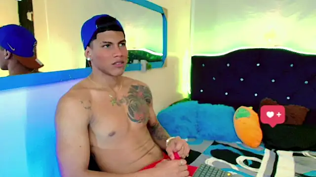 Damian latinxxx online show from 02.02.25