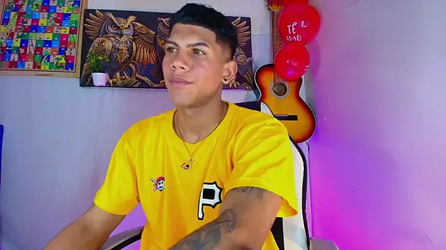 Damian latinxxx online show from 02.15.25