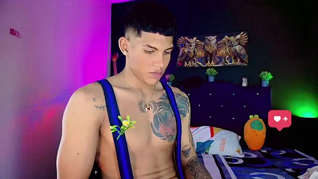 Damian latinxxx online show from 02.26.25