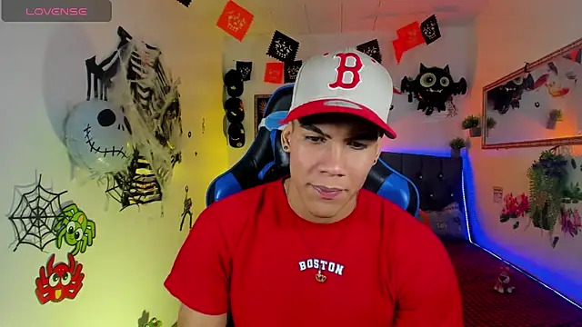 Damian latinxxx online show from 10.10.25