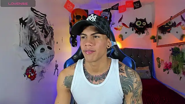 Damian latinxxx online show from 10.13.25