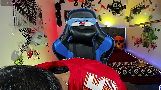 Damian latinxxx online show from 10.18.25