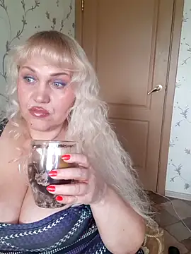 IsabellaBoni online show from 04.27.26