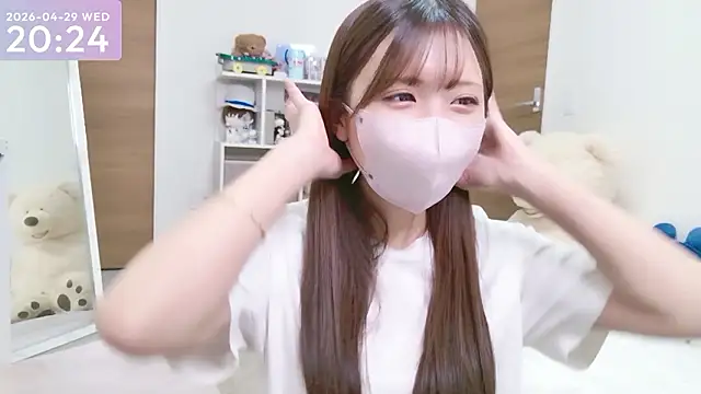 Snapshot of -SHINON- chatting on 04.29.26 -SHINON- online show from 04.29.26