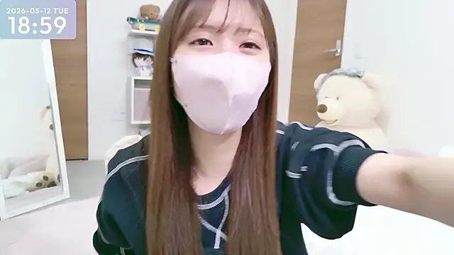 Snapshot of -SHINON- chatting on 05.12.26 -SHINON- online show from 05.12.26