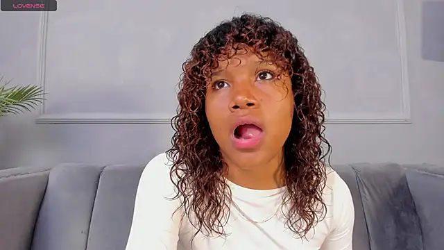 Isabellsmmith online show from 02.27.25