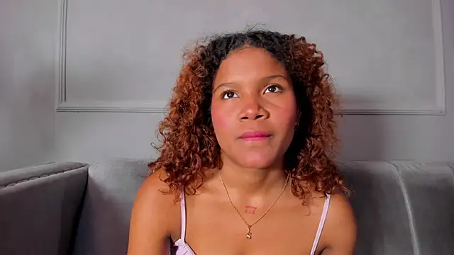 Isabellsmmith online show from 03.07.25