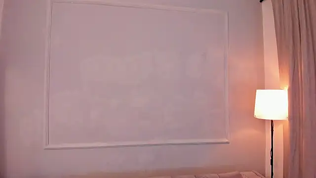 Isabellsmmith online show from 03.08.25