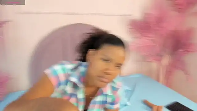 Isabellsmmith online show from 10.14.25