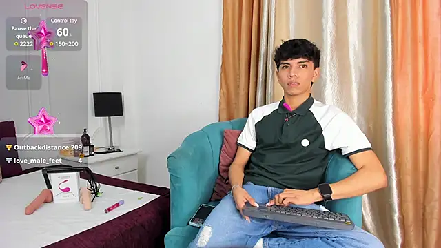 Snapshot of Santy_carrington chatting on 01.11.25 Santy carrington online show from 01.11.25