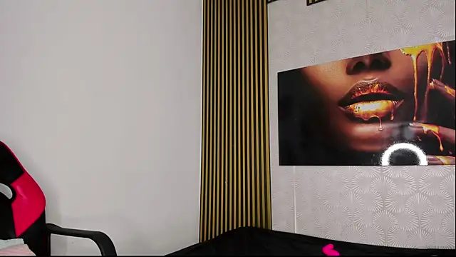 Snapshot of that_temptation chatting on 12.04.24 that temptation online show from 12.04.24