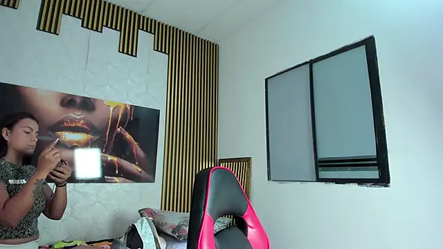 Snapshot of that_temptation chatting on 02.28.25 that temptation online show from 02.28.25