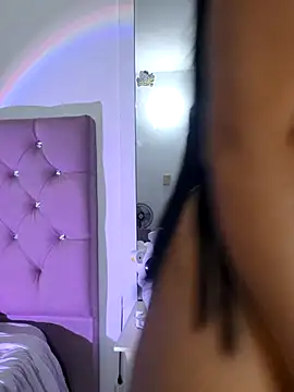 Snapshot of MarianaByanchi chatting on 04.26.26 MarianaByanchi online show from 04.26.26