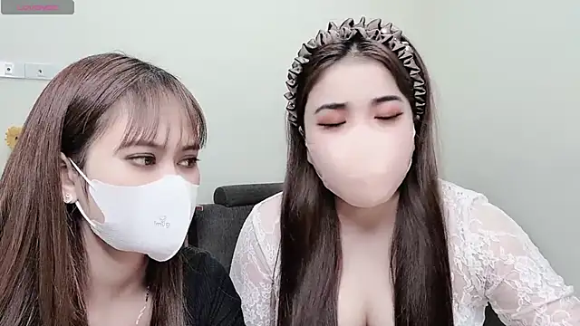 Snapshot of LyLy_Office chatting on 01.16.25 LyLy Office online show from 01.16.25