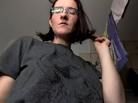 Snapshot of Milky_hairy_mommy chatting on 09.10.25 Milky hairy mommy online show from 09.10.25