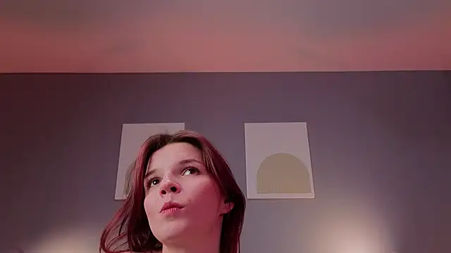 Snapshot of Adelheidd chatting on 02.26.25 Adelheidd online show from 02.26.25