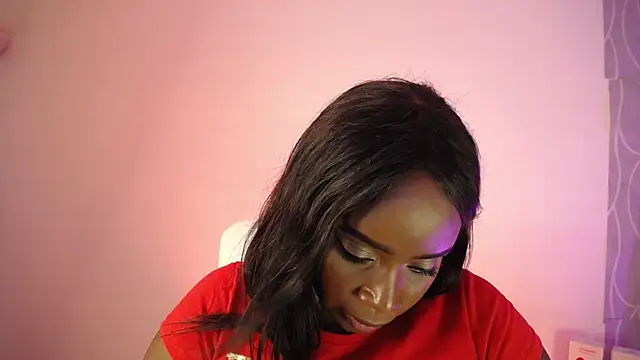 Snapshot of Britanymooree chatting on 12.04.24 Britanymooree online show from 12.04.24