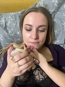 OlgaBuzzz online show from 02.05.25