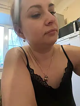 OlgaBuzzz online show from 02.13.25