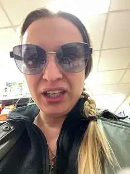 OlgaBuzzz online show from 03.20.25