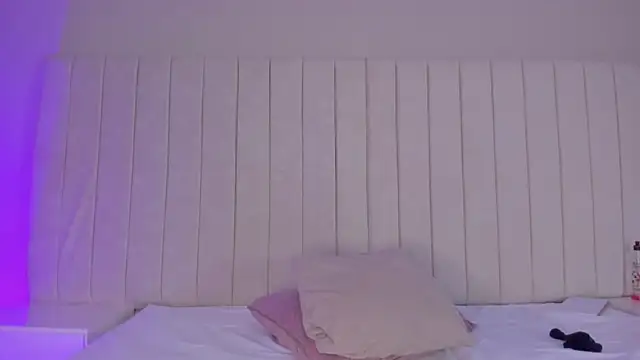 Snapshot of Littleolivia_ chatting on 02.03.25 Littleolivia online show from 02.03.25