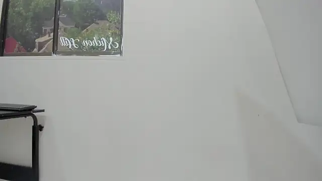 Snapshot of Littleolivia_ chatting on 02.06.25 Littleolivia online show from 02.06.25