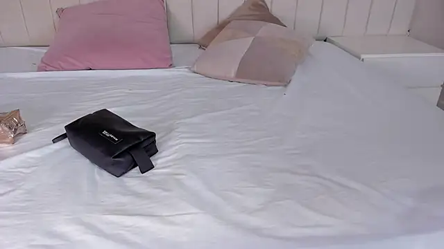 Snapshot of Littleolivia_ chatting on 02.26.25 Littleolivia online show from 02.26.25