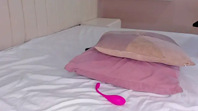 Snapshot of Littleolivia_ chatting on 03.05.25 Littleolivia online show from 03.05.25