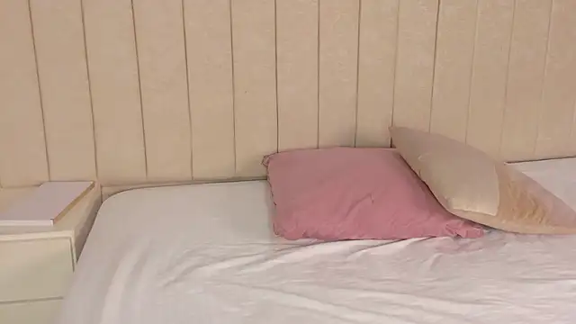 Snapshot of Littleolivia_ chatting on 03.18.25 Littleolivia online show from 03.18.25