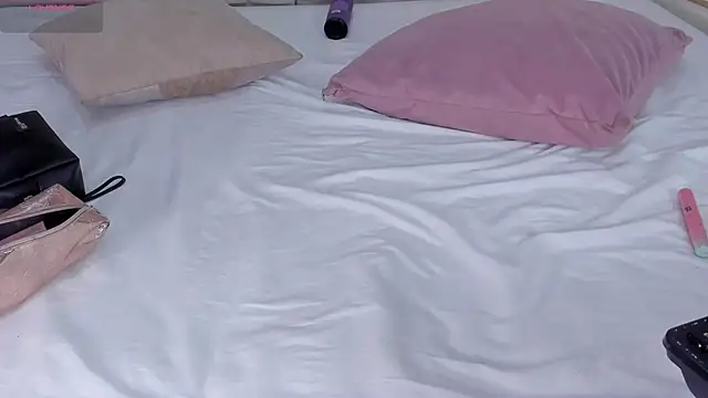 Snapshot of Littleolivia_ chatting on 03.20.25 Littleolivia online show from 03.20.25