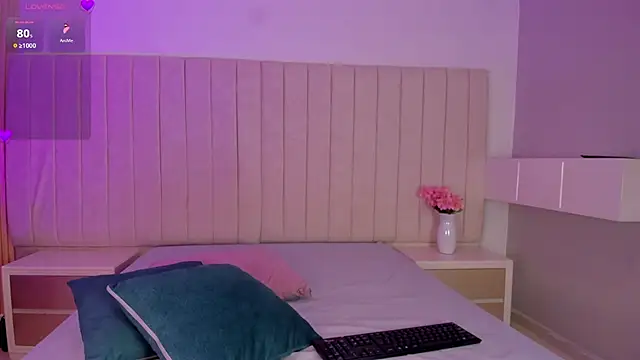 Littleolivia  online show from 02.27.26