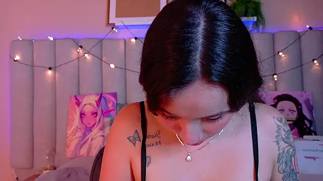 AmbarHills 1 online show from 11.10.25