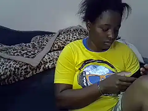 Snapshot of sweet_gal01 chatting on 12.19.24 sweet gal01 online show from 12.19.24