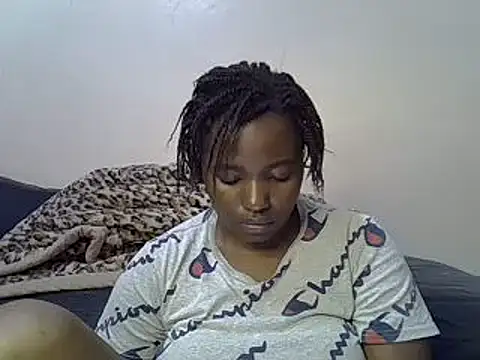 Snapshot of sweet_gal01 chatting on 01.29.25 sweet gal01 online show from 01.29.25