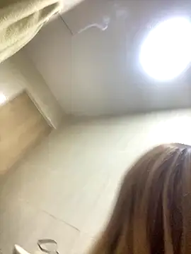 mia foxts online show from 09.29.25