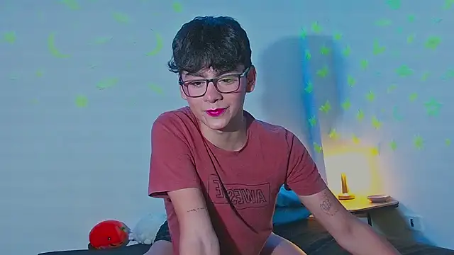 Snapshot of arnold_laurent_ chatting on 12.06.24 arnold laurent online show from 12.06.24