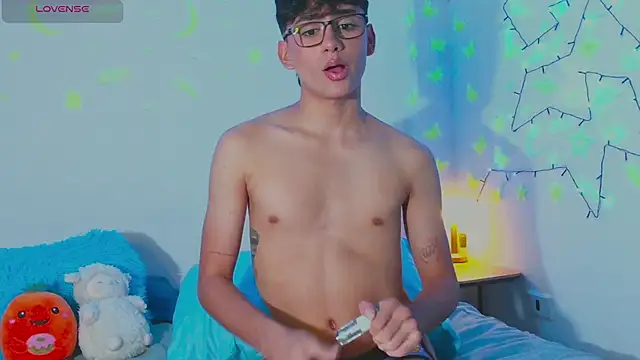 Snapshot of arnold_laurent_ chatting on 01.09.25 arnold laurent online show from 01.09.25