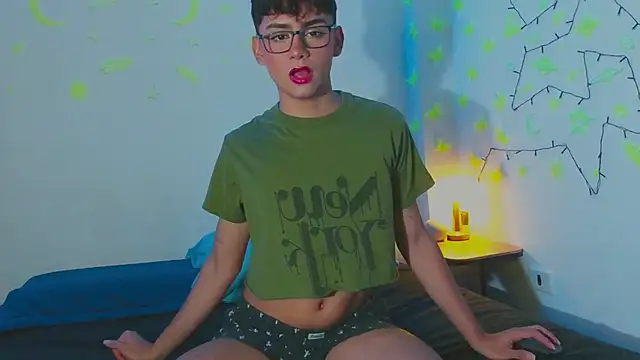 Snapshot of arnold_laurent_ chatting on 01.30.25 arnold laurent online show from 01.30.25