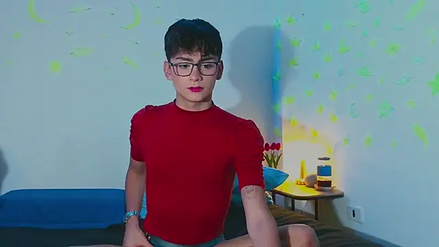 Snapshot of arnold_laurent_ chatting on 03.03.25 arnold laurent online show from 03.03.25