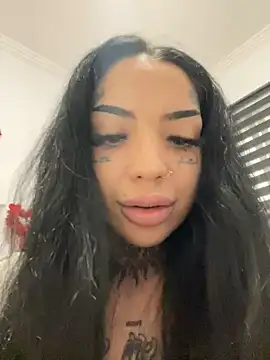 CreamyInkky  online show from 12.12.24