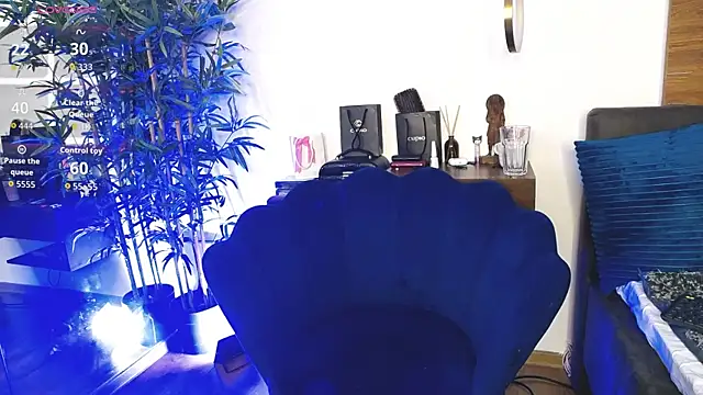 Snapshot of CreamyInkky_ chatting on 04.08.26 CreamyInkky online show from 04.08.26