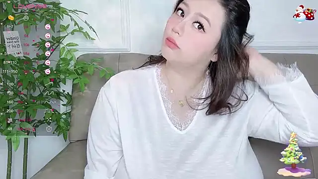 Snapshot of 520-vivo chatting on 01.06.25 520-vivo online show from 01.06.25